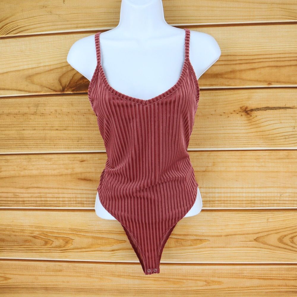 Forever 21 Bodysuit Sleeveless Womens Size M Maroon Pink Striped Plunge Straps